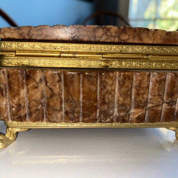 Marble & Gilt Bronze Trinket Box with Claw Feet, Hinged Lid, - Picture 5 of 7